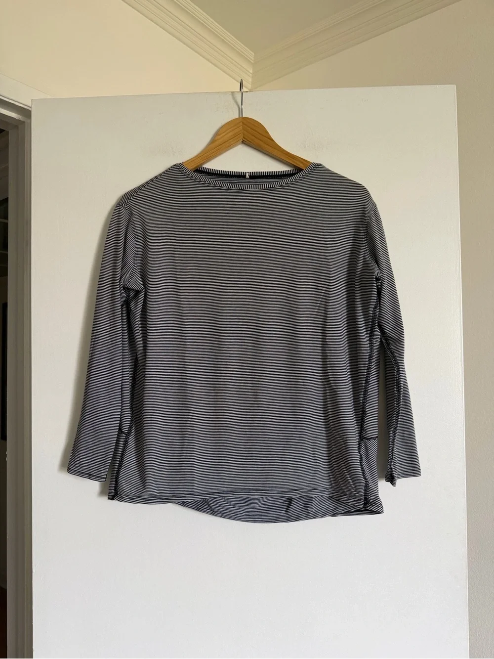 Lululemon Athletica Black/White Stripes Back In Action Pima Cotton Long Sleeve